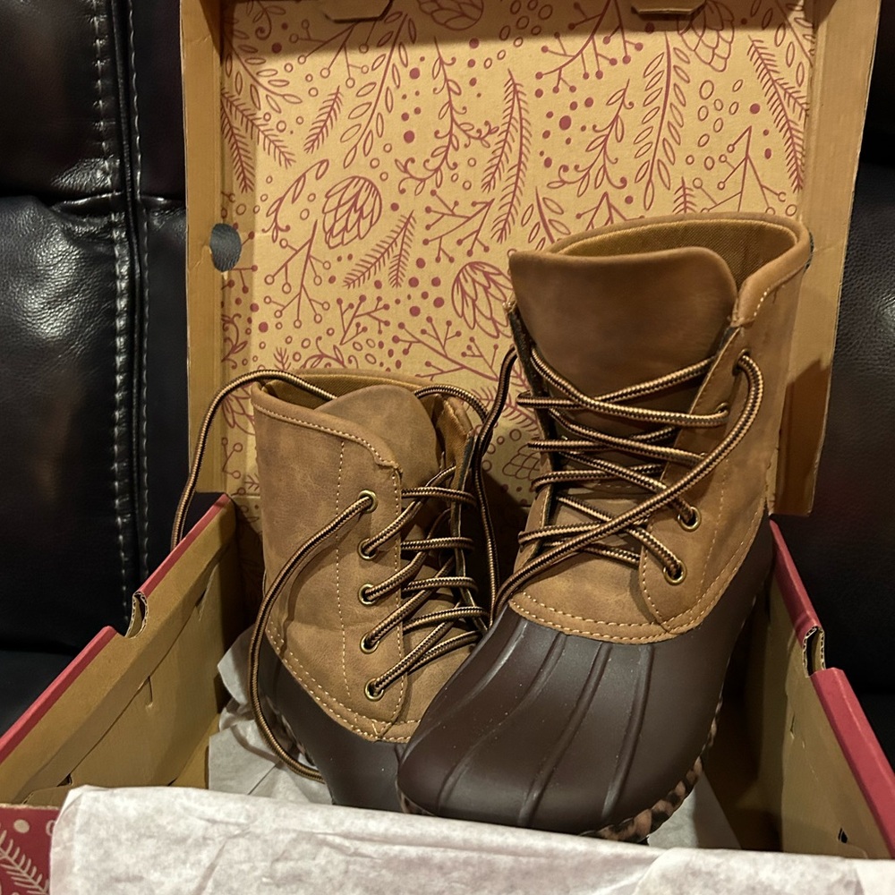 Women’s Duck Boots Excellent Condition